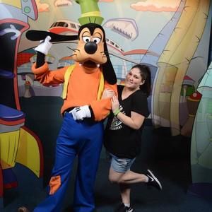 Meet your Posher, Laura